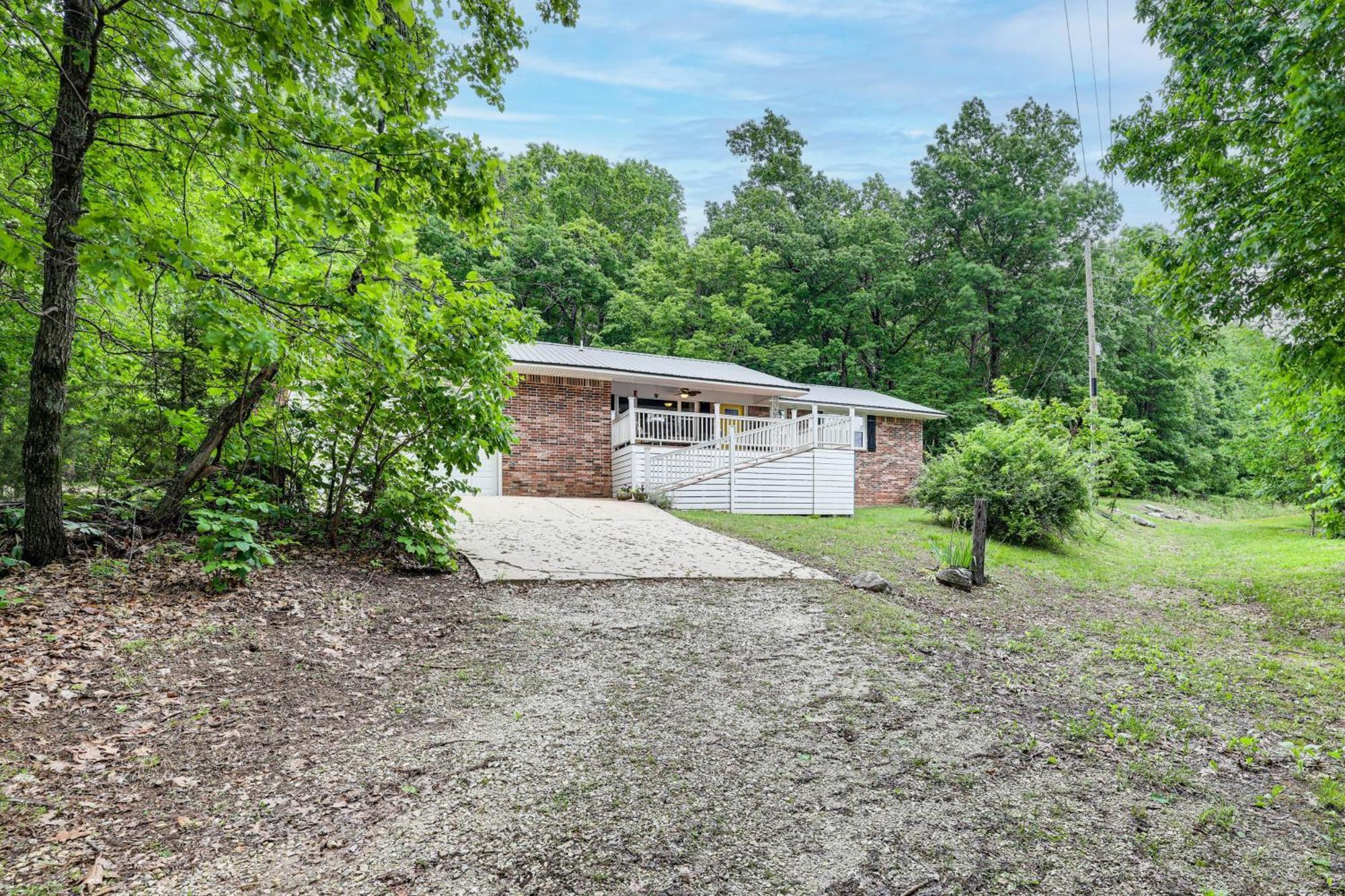 Beaver Lake Getaway With 2 Decks, Grill, And Views! Garfield Esterno foto